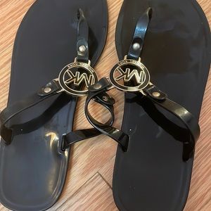 Micheal kors sandals size 7